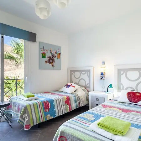 Casa Parque Tropical Ocean View شقة لوس كريستيانوس
